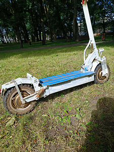 Müüa võimas elektritõukeratas 2x1600w 32a/h akuga (1 foto / 5)