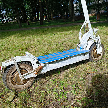 Müüa võimas elektritõukeratas 2x1600w 32a/h akuga