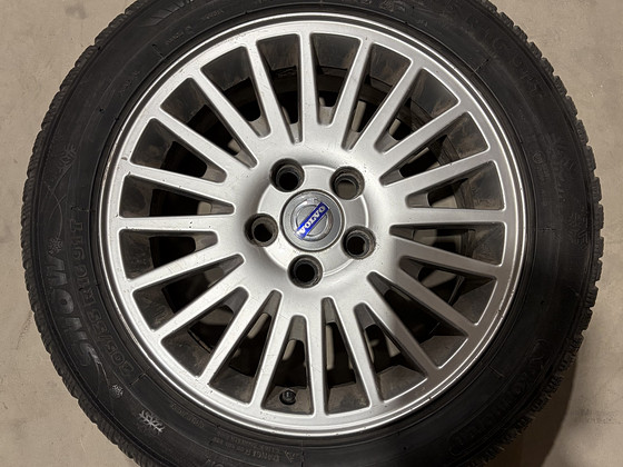 Volvo 205/55 R16 Karmoran
