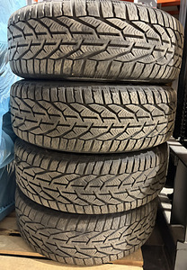 Volvo 205/55 R16 Karmoran (3 foto / 3)