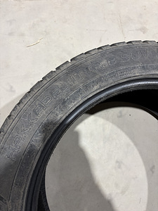 Nokian Hakkapiilitta 8 275/45 R20 (2 foto / 4)