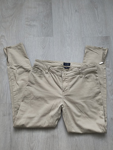 Armani Jeans (4 фото из 6)