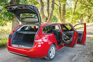 Peugeot 308 (7 фото из 13)