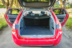 Peugeot 308 (8 фото из 13)