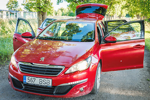 Peugeot 308 (10 фото из 13)