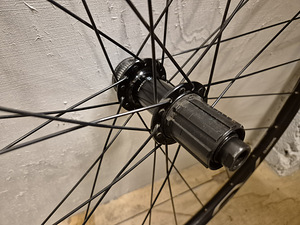 Колёса Shimano WH-RS171 (7 фото из 7)