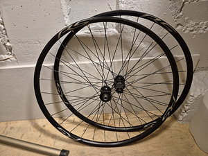 Колёса Shimano WH-RS171 (2 фото из 7)