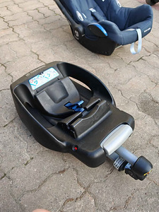 Автолюлька Maxi-Cosi CabrioFix + база EasyFix (Isofix) + рама коляски (3 фото из 5)