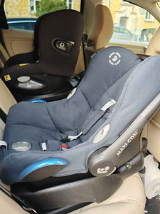 Автолюлька Maxi-Cosi CabrioFix + база EasyFix (Isofix) + рама коляски (2 фото из 5)