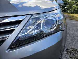 Müün Ukraina registreeringuga Toyota Avensist (11 foto / 15)