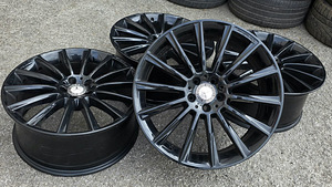 R20 veljed 5x112 MB AMG w222 OEM S klass (1 foto / 8)