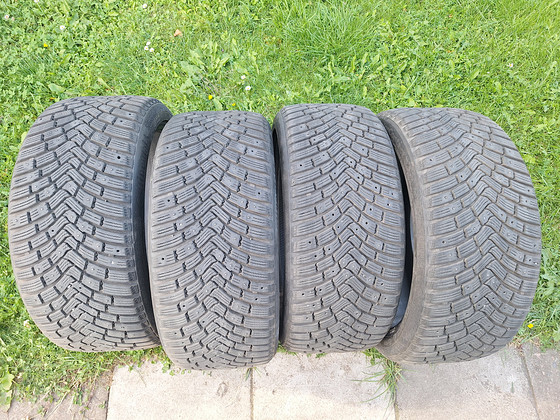 225/40/R18 Continental IceContact 3 шипованные шины 7 мм