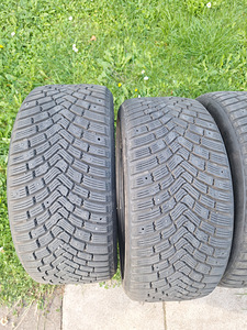 225/40/R18 Continental IceContact 3 шипованные шины 7 мм (2 фото из 3)