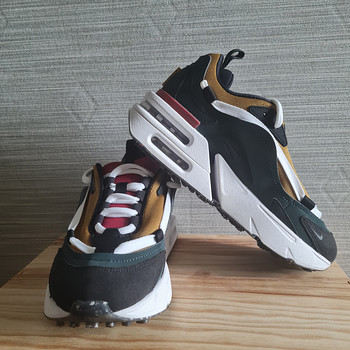 Nike tossud