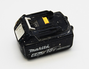 Aku Makita 18V 6.0Ah (2 foto / 2)