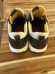 HUGO Kilian 42 (3 foto / 5)