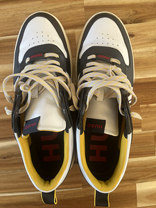 HUGO Kilian 42 (4 foto / 5)