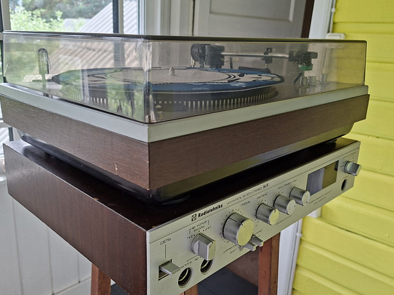 Проигрыватель пластинок Radiotehnika с усилителем