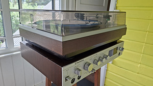 Radiotehnika plaadimängija koos võimuga (1 foto / 8)