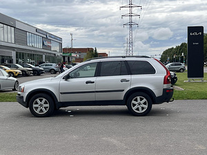 VOLVO XC90 (4 фото из 12)
