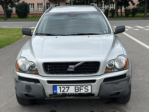 VOLVO XC90 (3 фото из 12)