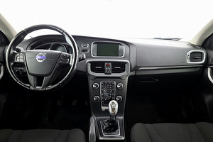 Volvo V40 Momentum 1.6 D4 84kW (5 фото из 7)