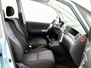 Toyota Corolla Verso Linea Sol 1.6 81kW (6 фото из 8)