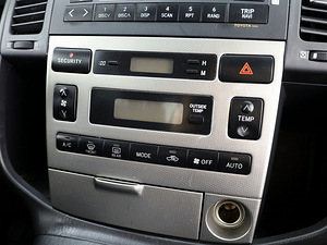 Toyota Corolla Verso Linea Sol 1.6 81kW (8 фото из 8)
