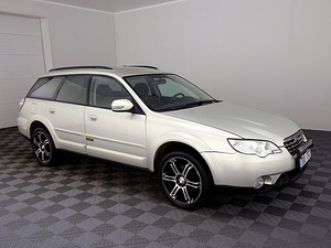 Subaru Outback Facelift AWD ATM 2.5 121kW (1 foto / 7)