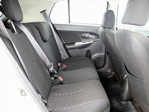 Toyota Urban Cruiser Linea Sol 1.3 74kW (7 foto / 9)