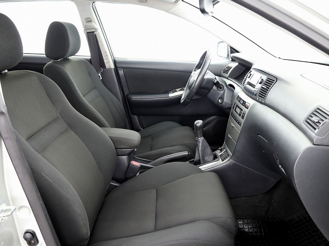 Toyota Corolla Linea Sol Facelift 1.6 81kW