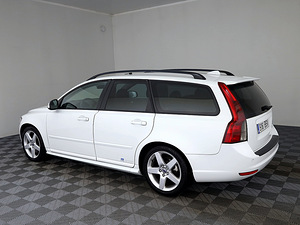 Volvo V50 R-Design Facelift ATM 2.0 D4 100kW (4 фото из 7)