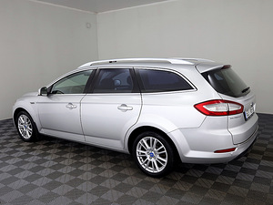Ford Mondeo Titanium X Facelift ATM 2.0 TDCi 103kW (4 фото из 8)