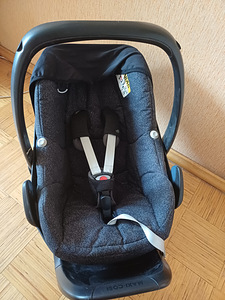 Maxi-Cosi auto turvahäll koos 2wayFix turvaalusega (1 foto / 2)