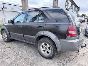 Kia Sorento Luxury 4x4 ATM 2.5 CRDi 103kW (4 фото из 7)