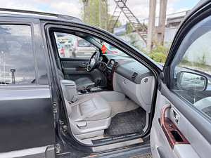 Kia Sorento Luxury 4x4 ATM 2.5 CRDi 103kW (6 фото из 7)