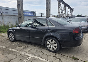 Audi A4 Comfortline Facelift 2.0 TDI 103kW (4 foto / 7)