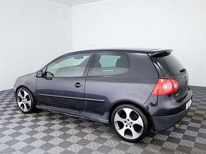 Volkswagen Golf GTI ATM 2.0 147kW (4 фото из 7)