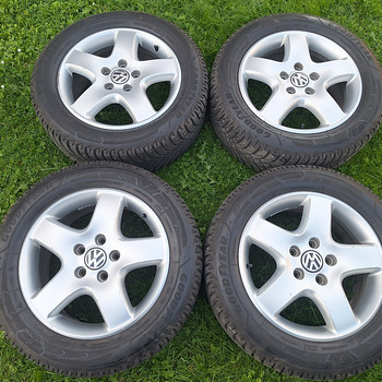 17" VW T5/T6 Originaal veljed 5x120 + Goodyear naastrehvid