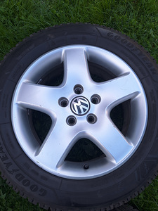 17" VW T5/T6 Originaal veljed 5x120 + Goodyear naastrehvid (4 foto / 8)