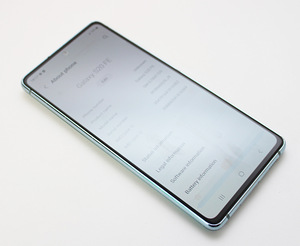 Телефон Samsung Galaxy S20FE 128GB (2 фото из 3)