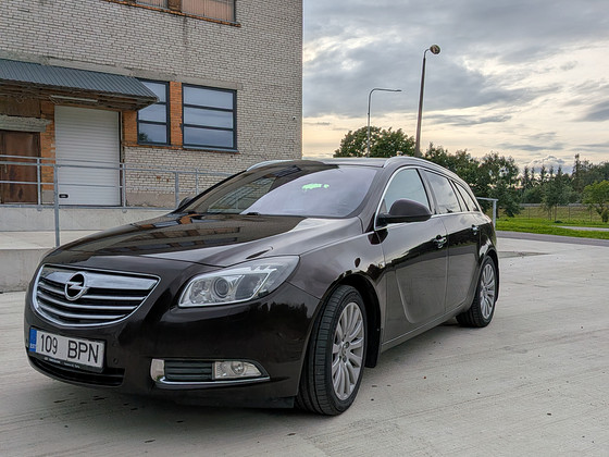 OPEL INSIGNIA SPORTS TOURER SW