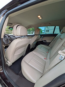 OPEL INSIGNIA SPORTS TOURER универсал (8 фото из 15)