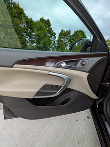 OPEL INSIGNIA SPORTS TOURER универсал (9 фото из 15)