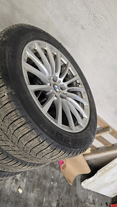 BMW (2 фото из 7)
