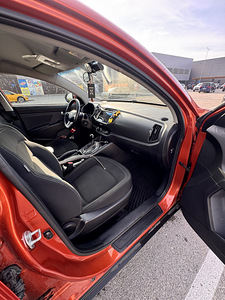 Müüa KIA SPORTAGE 2014 (13 foto / 15)