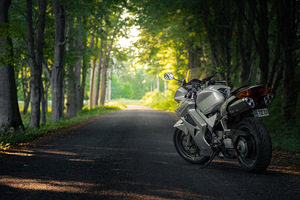 Honda VFR 800 (2 foto / 5)