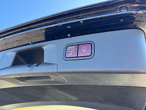 MERCEDES-BENZ E 350 D (13 фото из 14)