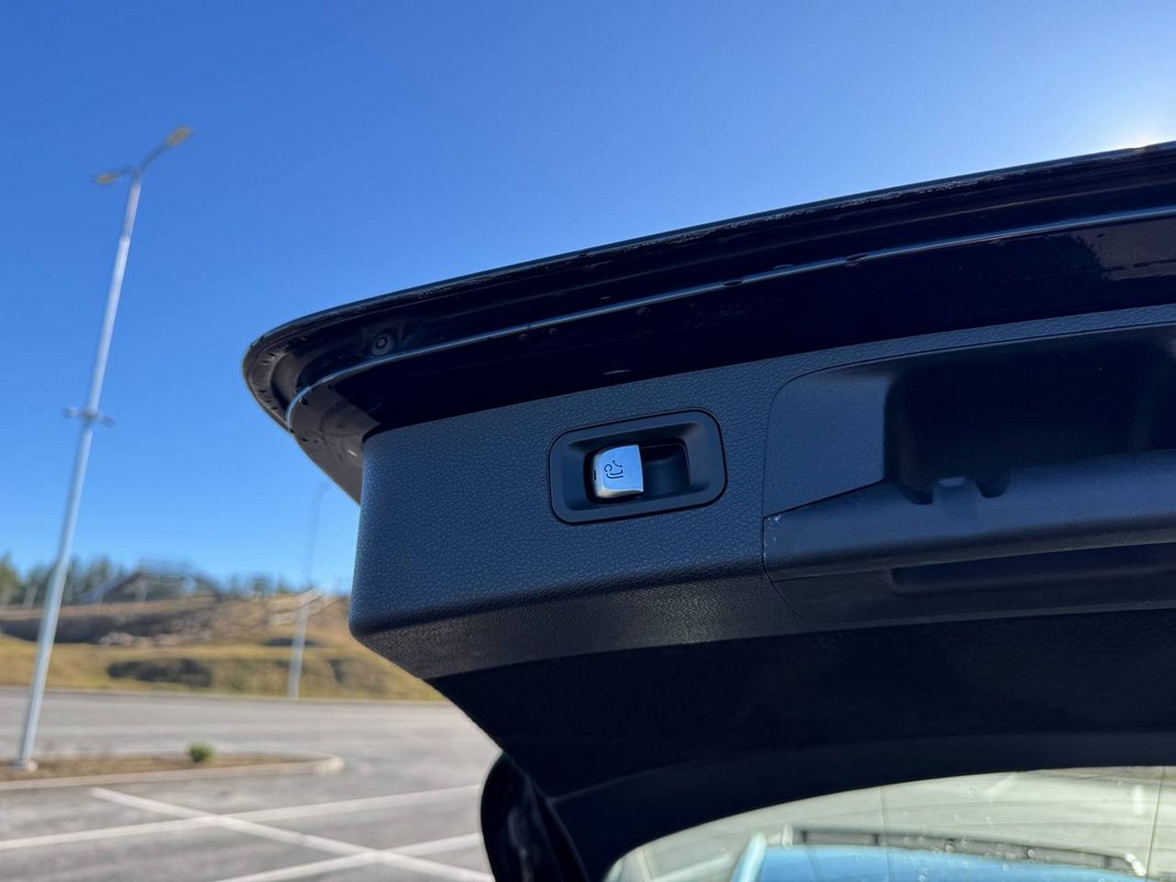 MERCEDES-BENZ E 350 D