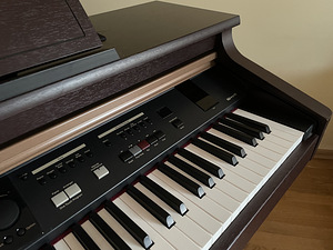 Müüa väga vähe kasutatud Roland KR-107 digitaalne klaver (4 foto / 5)